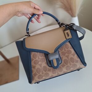 NWT COACH 1941 Courier 23 Carryall Glovetanned Leather Bag Crossbody $550